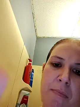 023Longandjuicy online show from 01-08-26, 04:15