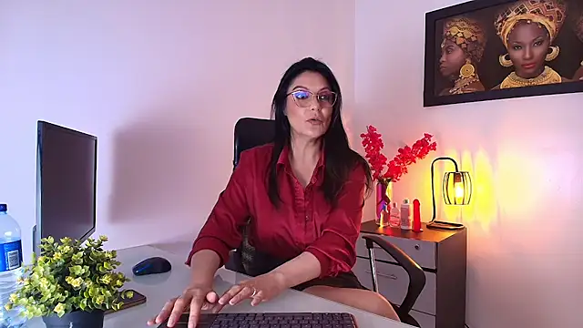 Zuzana21 online show from 10-18-25, 01:01