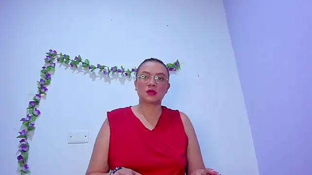 nicollee18 online show from 01-29-25, 09:01