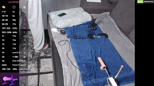 Snapshot of Arnaudvibre chatting on 11-17-25, 08:09 Arnaudvibre online show from 11-17-25, 08:09