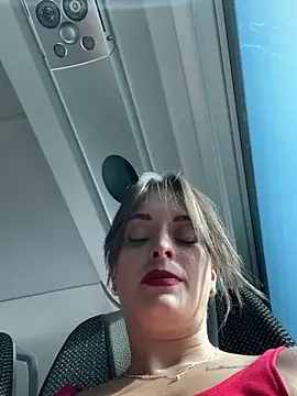 Yasmine47 online show from 09-09-25, 03:22