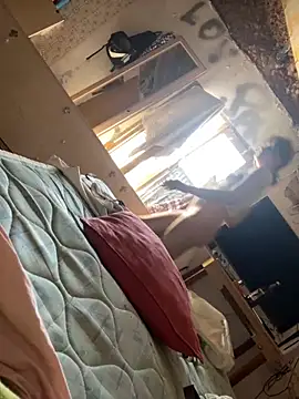 Yasmine47 online show from 09-17-25, 12:07