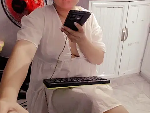 Snapshot of Asian_girl19 chatting on 02-27-26, 12:27 Asian girl19 online show from 02-27-26, 12:27