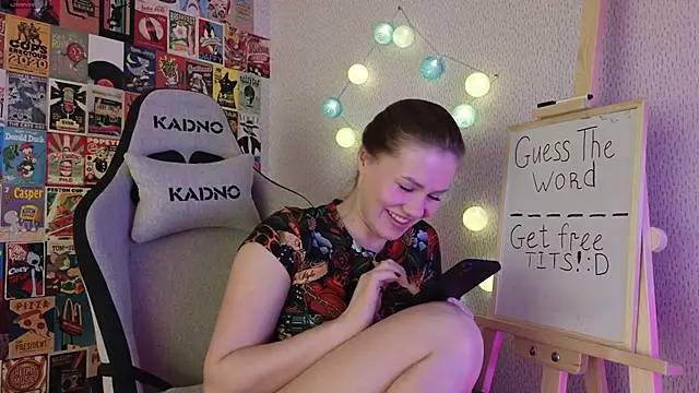 LittleLeen online show from 12-10-24, 05:22