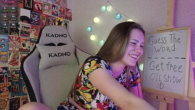 LittleLeen online show from 12-11-24, 06:42