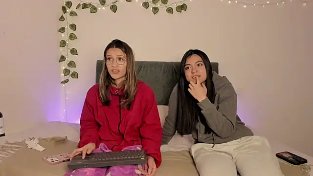 Gabby and Alice online show from 03-15-25, 11:50