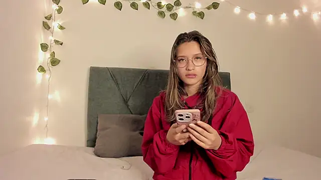 Gabby and Alice online show from 03-16-25, 11:36