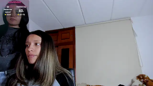 Gabby and Alice online show from 10-08-25, 07:00