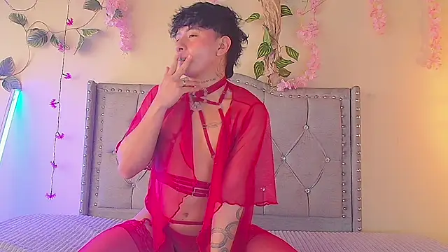 Snapshot of daimond_01 chatting on 12-05-25, 02:58 daimond 01 online show from 12-05-25, 02:58