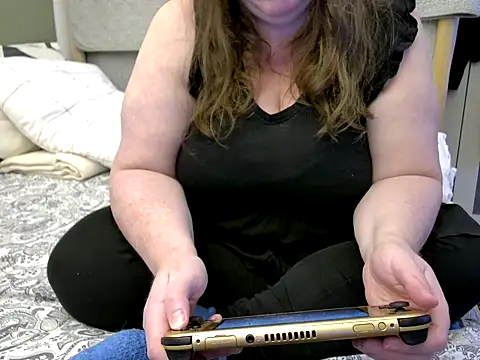 MarthaBriest online show from 11-06-25, 06:47