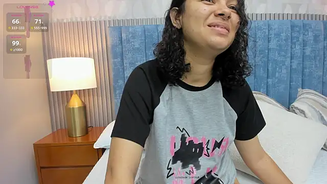 pretty sunlight  online show from 10-19-25, 01:28