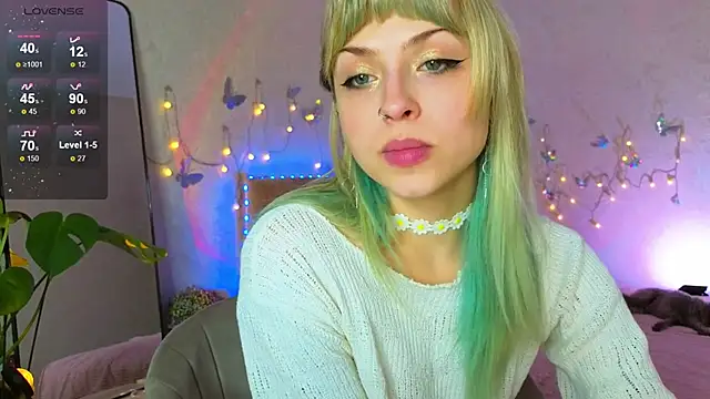 lavenderluxe online show from 12-14-25, 02:00