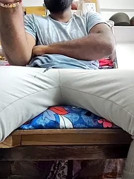 Snapshot of telugu_boyy chatting on 03-01-25, 04:15 telugu boyy online show from 03-01-25, 04:15