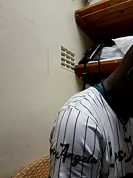 Snapshot of Touch_mysoul chatting on 11-22-25, 07:29 Touch mysoul online show from 11-22-25, 07:29