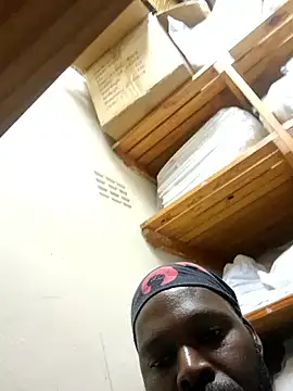 Snapshot of Touch_mysoul chatting on 11-25-25, 12:16 Touch mysoul online show from 11-25-25, 12:16