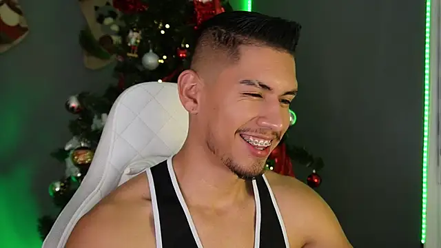 Aaronfox x online show from 12-14-24, 11:23
