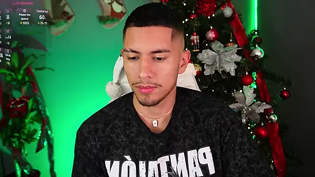 Aaronfox x online show from 12-21-24, 01:15