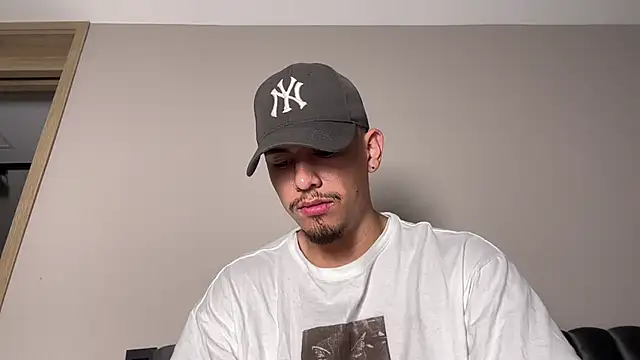 Aaronfox x online show from 10-23-25, 09:52