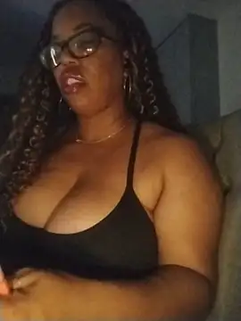 Snapshot of KittyKayla chatting on 11-13-25, 06:34 KittyKayla online show from 11-13-25, 06:34