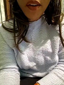 MIss-Naina online show from 12-17-24, 11:05
