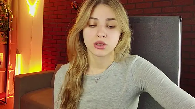 EllieCutes online show from 12-02-25, 06:30