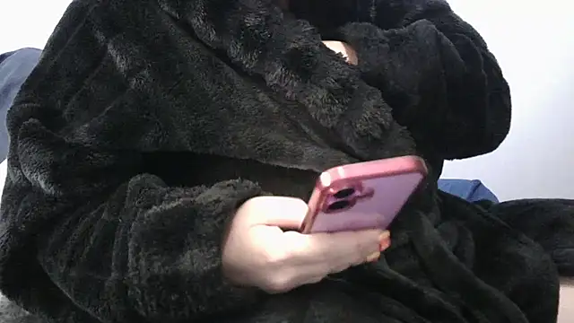 busty-bella1 online show from 10-27-25, 10:19