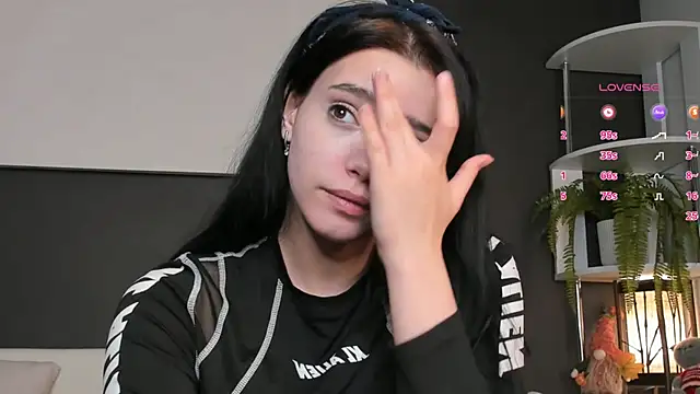 WildaBendell online show from 01-22-25, 12:49