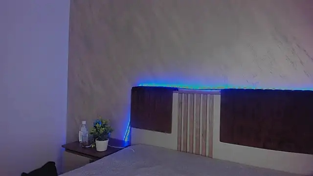 AliyaWade  online show from 10-25-25, 03:14