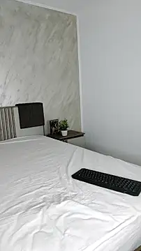 Snapshot of AliyaWade_ chatting on 01-31-26, 07:23 AliyaWade online show from 01-31-26, 07:23