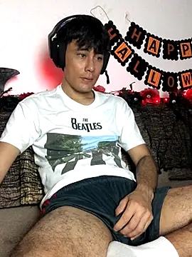 Huge latin cock online show from 10-18-25, 11:05