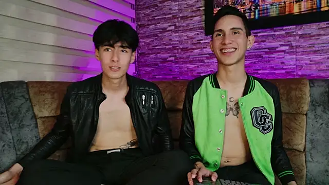 Snapshot of MillersKink chatting on 03-12-25, 12:53 MillersKink online show from 03-12-25, 12:53