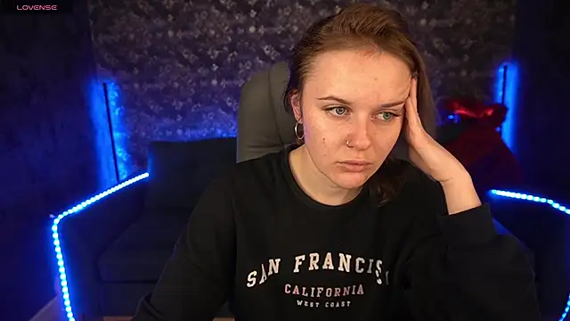 MaribelRiverr  online show from 03-19-25, 07:18