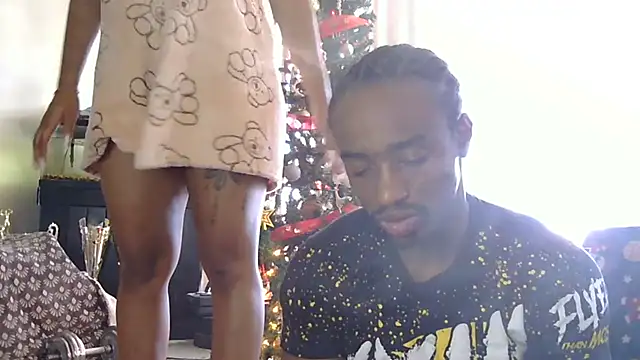 Snapshot of exotic__couple chatting on 12-12-24, 04:43 exotic couple online show from 12-12-24, 04:43