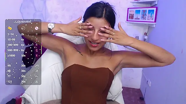 Cailee Mansour online show from 10-24-25, 08:49