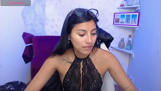 Cailee Mansour online show from 11-10-25, 04:17