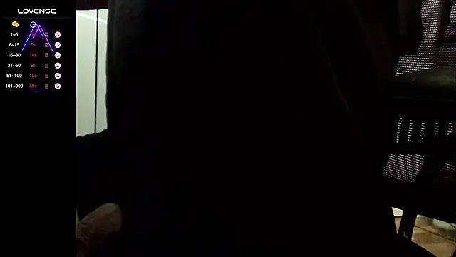 Snapshot of Big_And_ThickUK chatting on 02-14-25, 03:26 Big And ThickUK online show from 02-14-25, 03:26