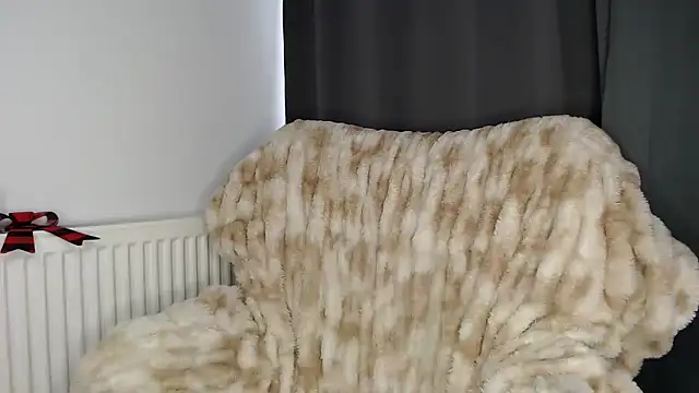 ElizabethAC online show from 10-28-25, 08:51