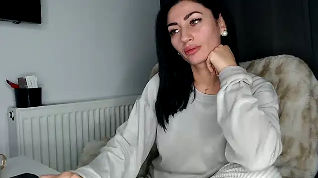 ElizabethAC online show from 12-01-25, 04:28