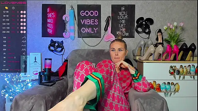 HannaKorsak online show from 01-16-25, 08:14