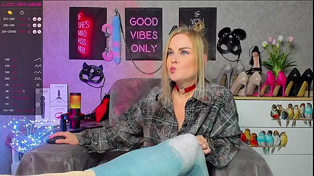 HannaKorsak online show from 01-17-25, 03:43