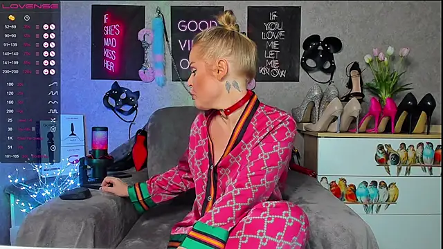 HannaKorsak online show from 02-05-25, 06:04
