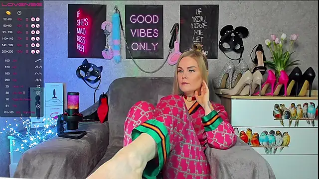 HannaKorsak online show from 02-07-25, 02:04