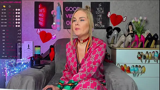 HannaKorsak online show from 02-13-25, 06:59