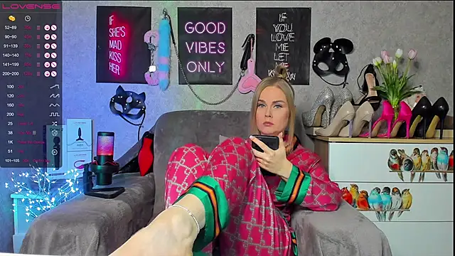 HannaKorsak online show from 02-19-25, 07:05