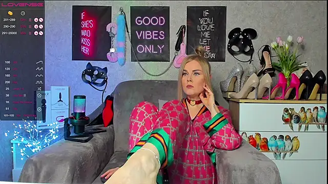 HannaKorsak online show from 02-21-25, 04:05