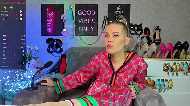 HannaKorsak online show from 10-02-25, 07:43