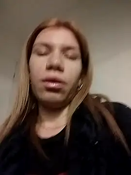 EvaRush online show from 11-17-25, 11:21