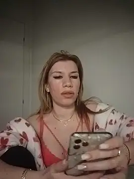 EvaRush online show from 02-25-26, 07:01