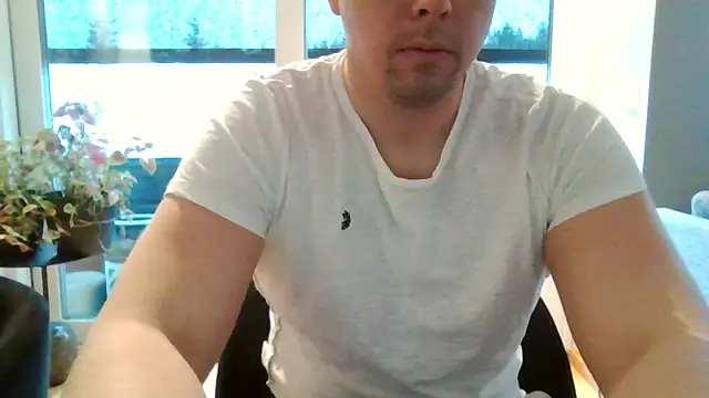 Snapshot of aleksergira chatting on 02-03-25, 08:24 aleksergira online show from 02-03-25, 08:24