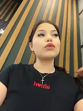 Chloe  Moon online show from 10-27-25, 01:37